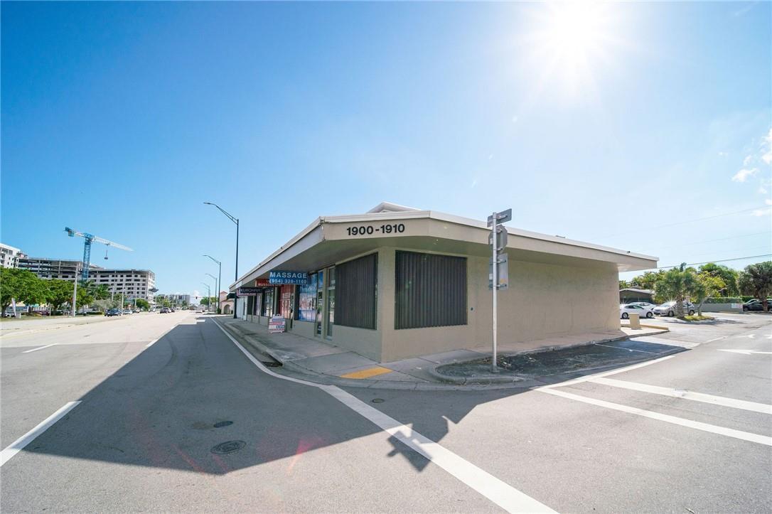 1900 E Oakland Park Boulevard, Fort Lauderdale FL 33306