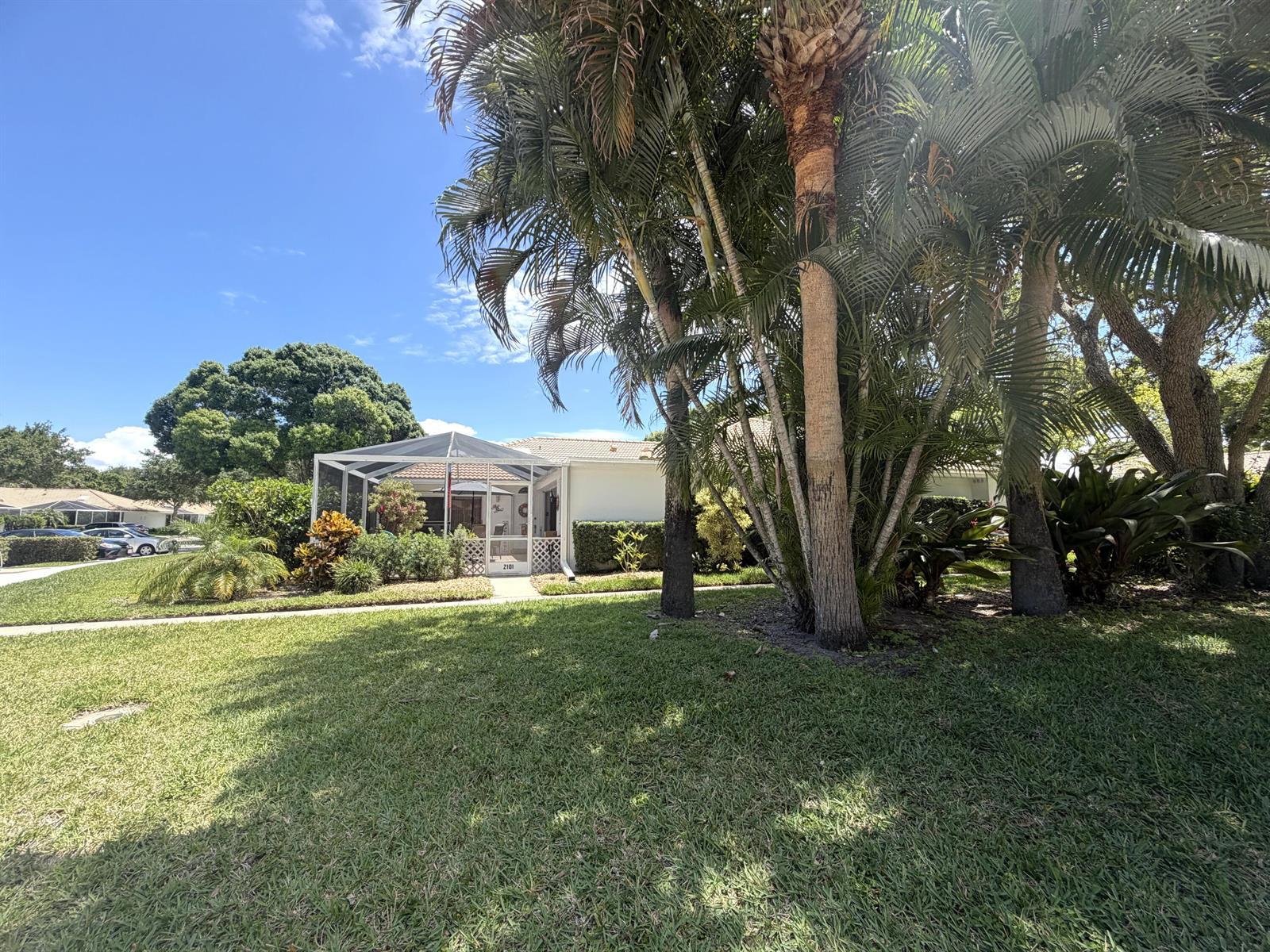 2101 Pin Oak Court, Palm Beach Gardens FL 33410