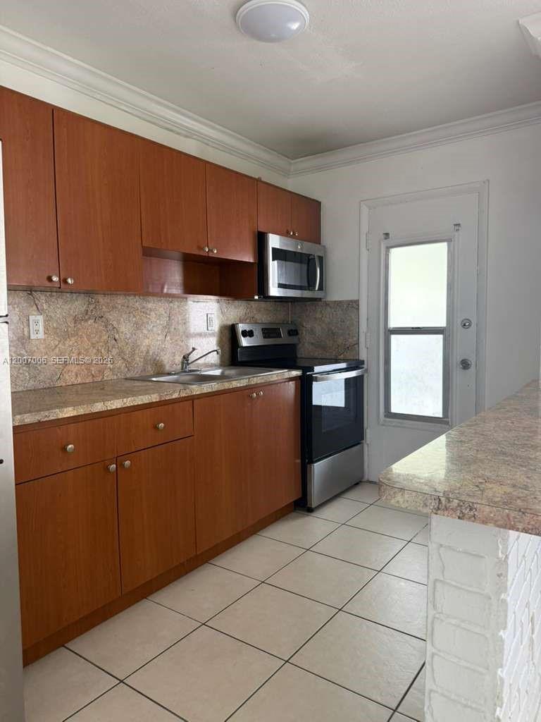 890 NW 45th Ave # 25, Miami FL 33126 photo 4