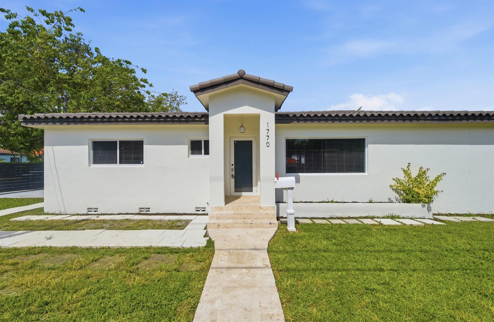 1770 SW 17th Avenue, Miami FL 33145 photo 2