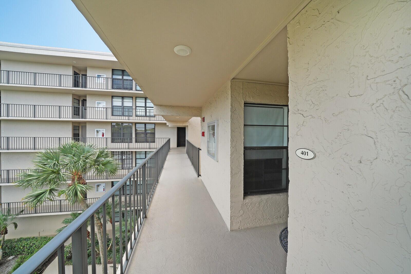 8 Royal Palm Way # 401, Boca Raton FL 33432 photo 2