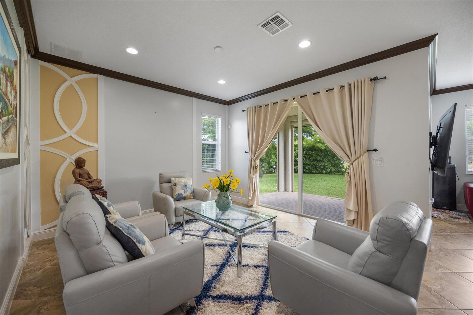 2352 Bellarosa Circle, West Palm Beach FL 33411 photo 4