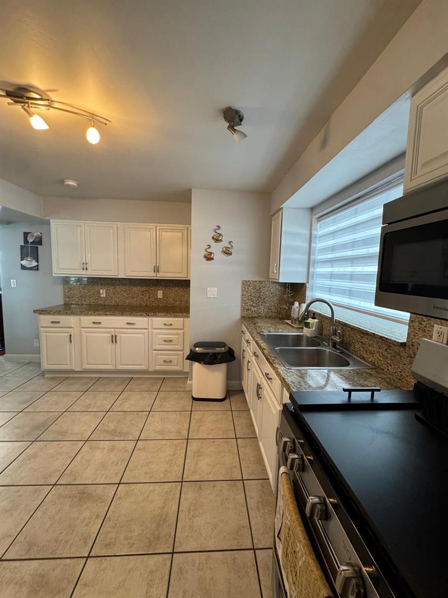 1959 Baythorne Road, West Palm Beach FL 33415 photo 4