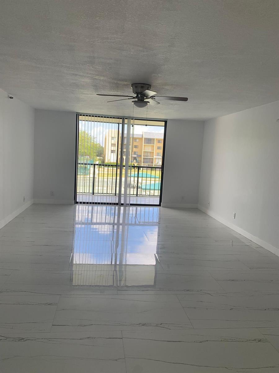 2786 Tennis Club Drive # 301, West Palm Beach FL 33417 photo 3