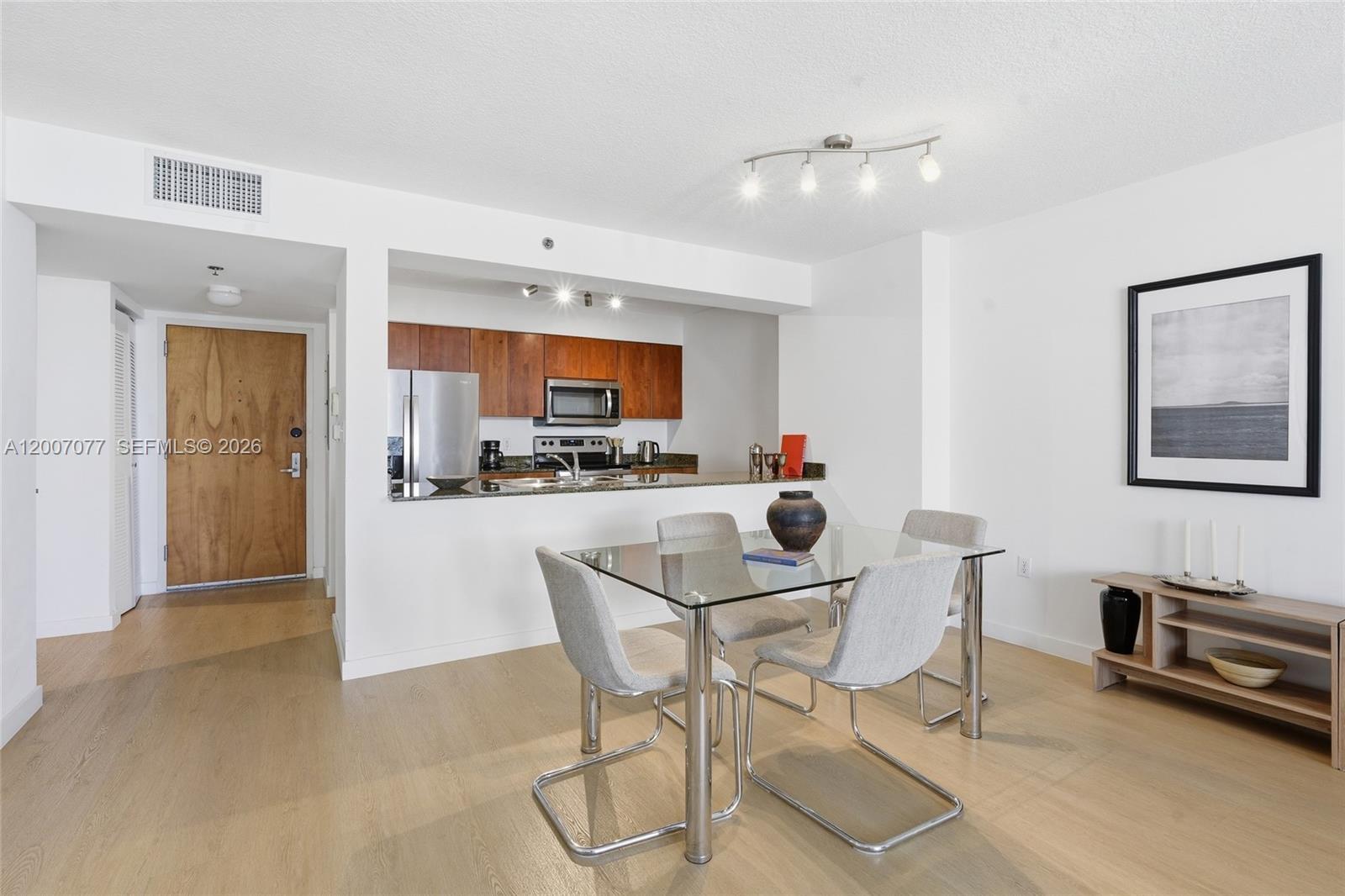 1200 Brickell Bay Dr # 2603, Miami FL 33131 photo 5