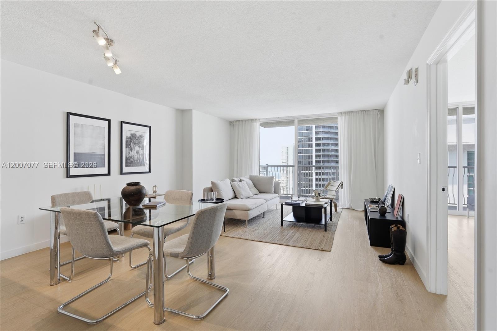 1200 Brickell Bay Dr # 2603, Miami FL 33131 photo 4