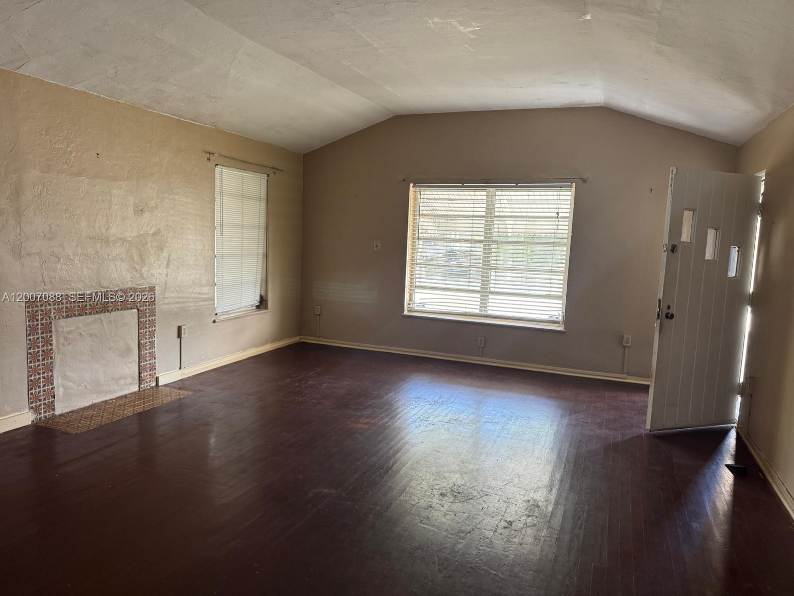 1812 Fillmore St, Hollywood FL 33020 photo 2