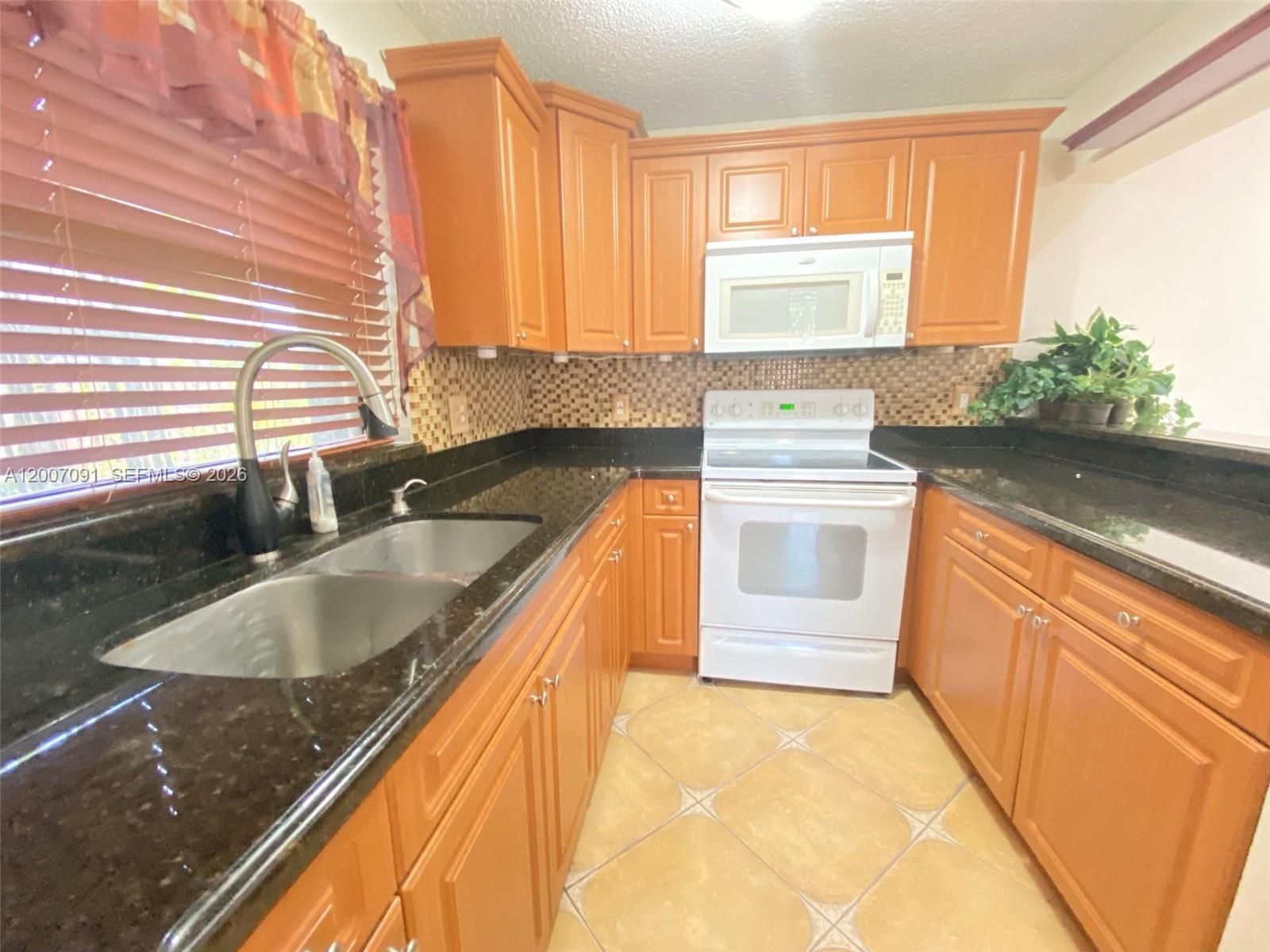 6535 W 24th Ct # 12, Hialeah FL 33016 photo 5
