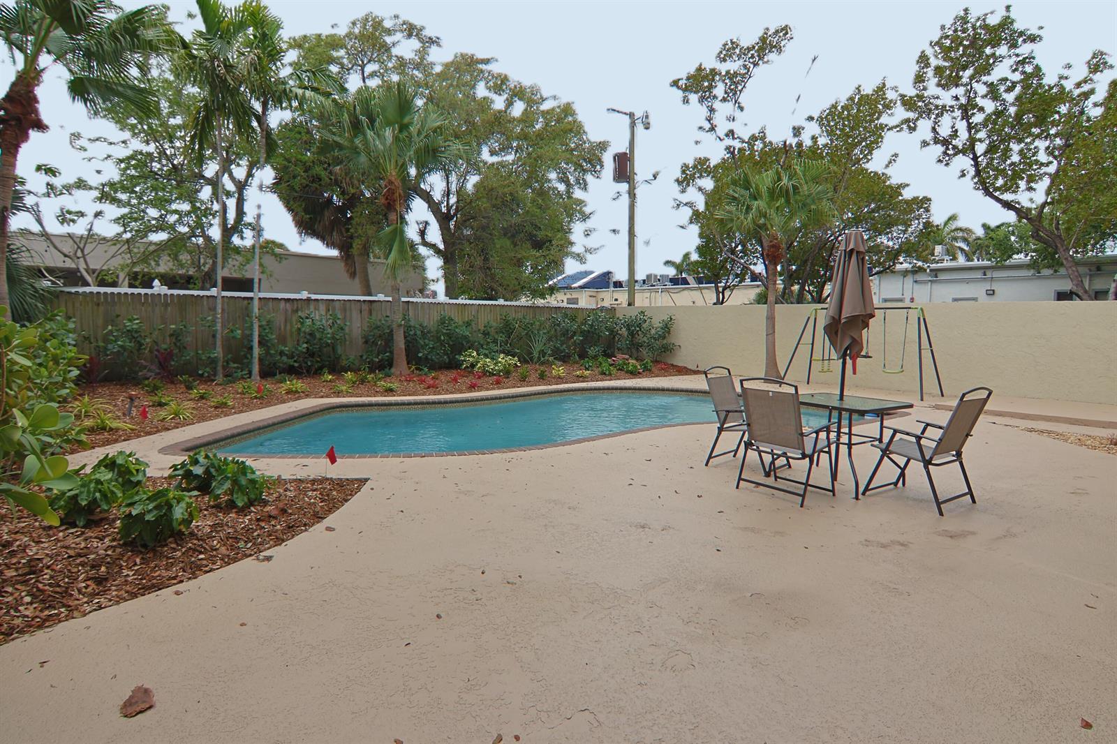 620 Hastings Street, Boca Raton FL 33487 photo 2