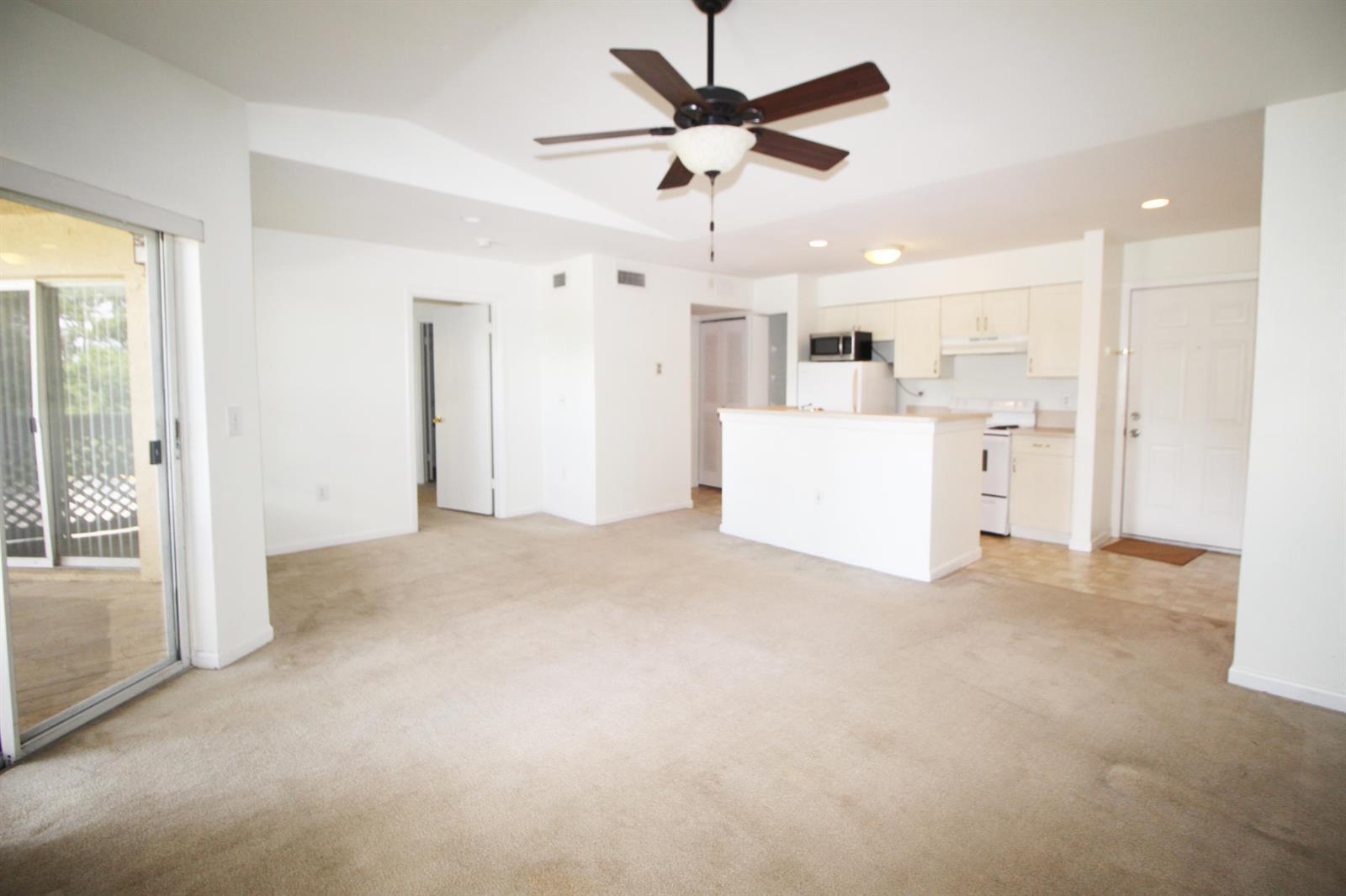 4823 Via Palm Lakes # 1315, West Palm Beach FL 33417