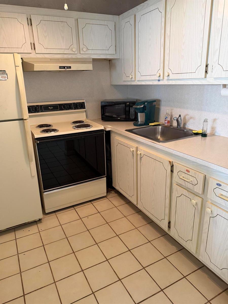 227 Dorset F, Boca Raton FL 33434 photo 3