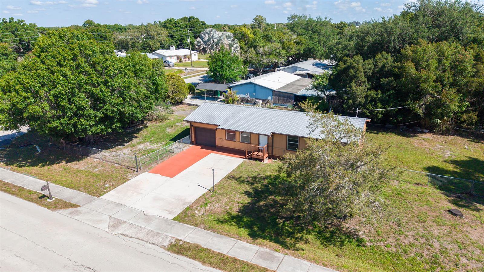 612 SW 9th Street, Okeechobee FL 34974 photo 4
