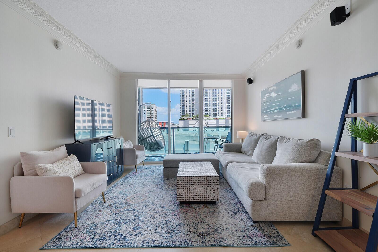 350 SE 2nd Street # 860, Fort Lauderdale FL 33301