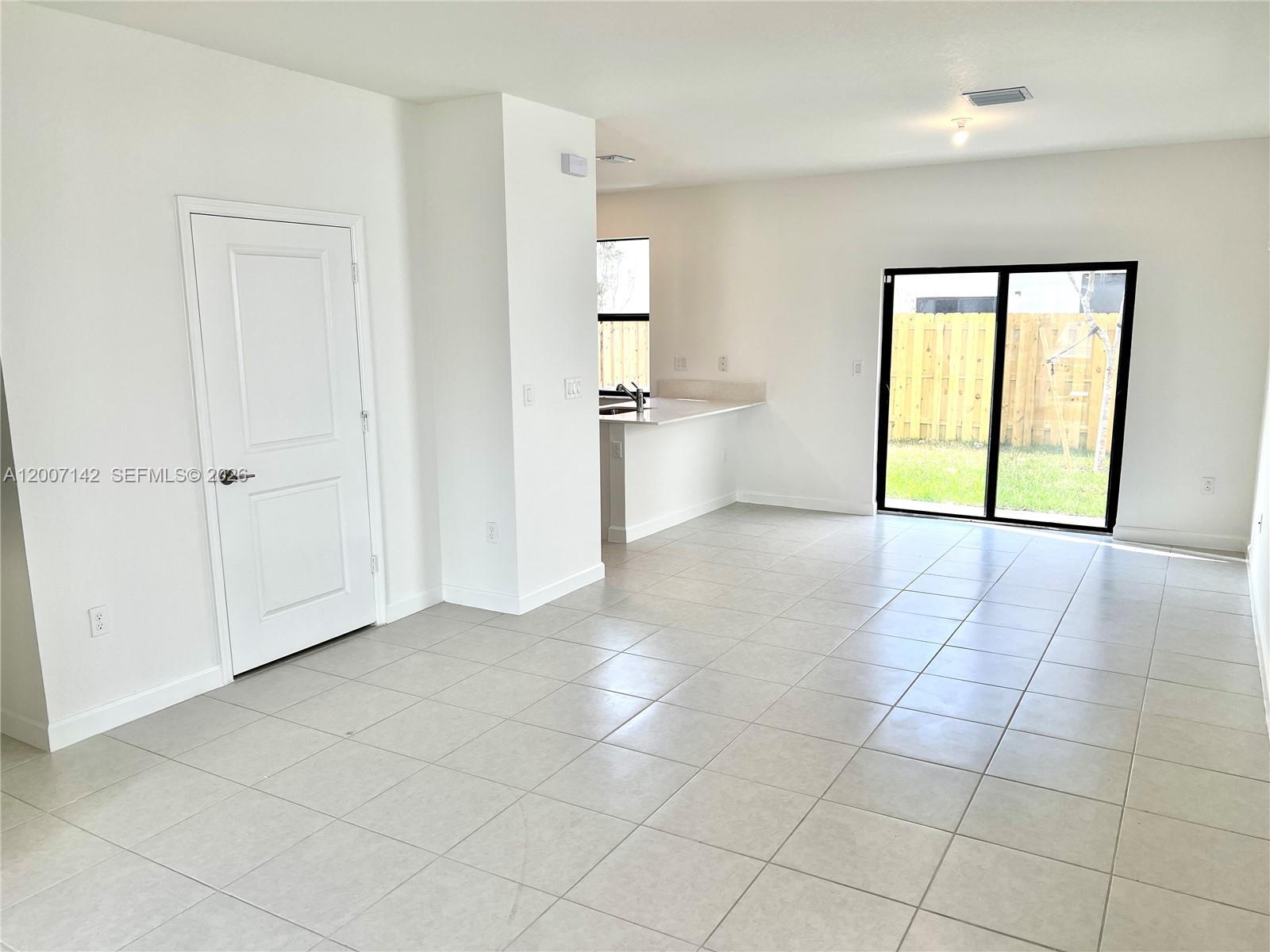 23464 SW 129th Ave, Homestead FL 33032 photo 4