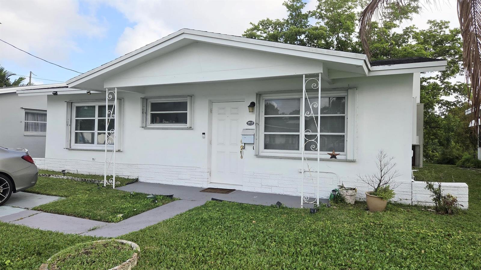 2612 NW 49th Street NW, Tamarac FL 33309