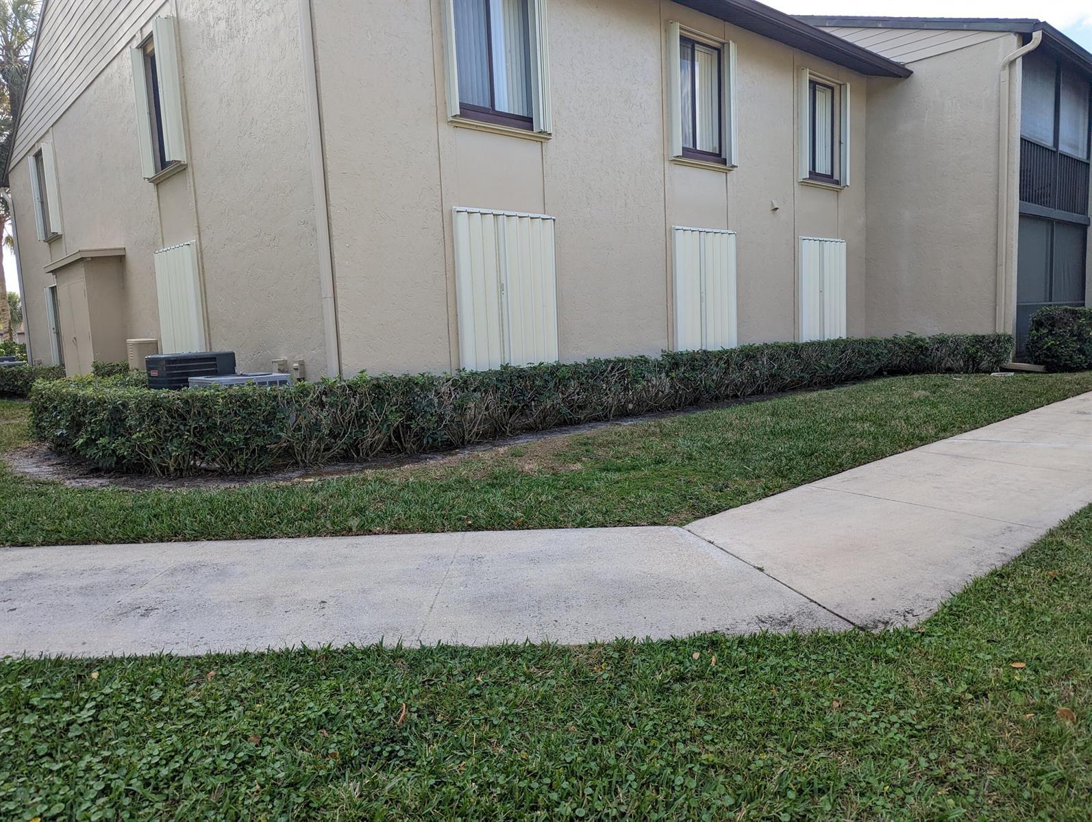 702 Sunny Pine Way # G1, FL 33415 photo 2
