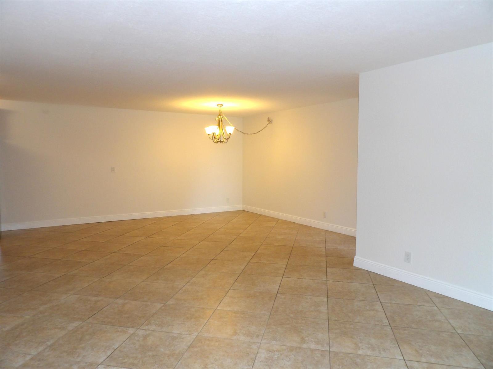 702 Sunny Pine Way # G1, FL 33415 photo 5