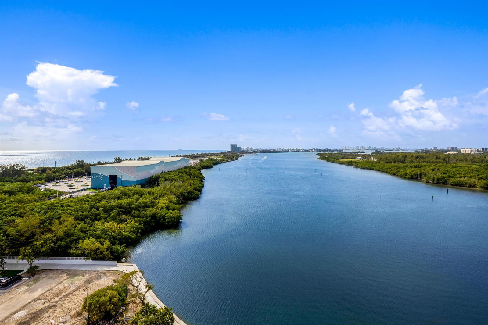 300 Bayview Drive # 1614, Sunny Isles Beach FL 33160 photo 4