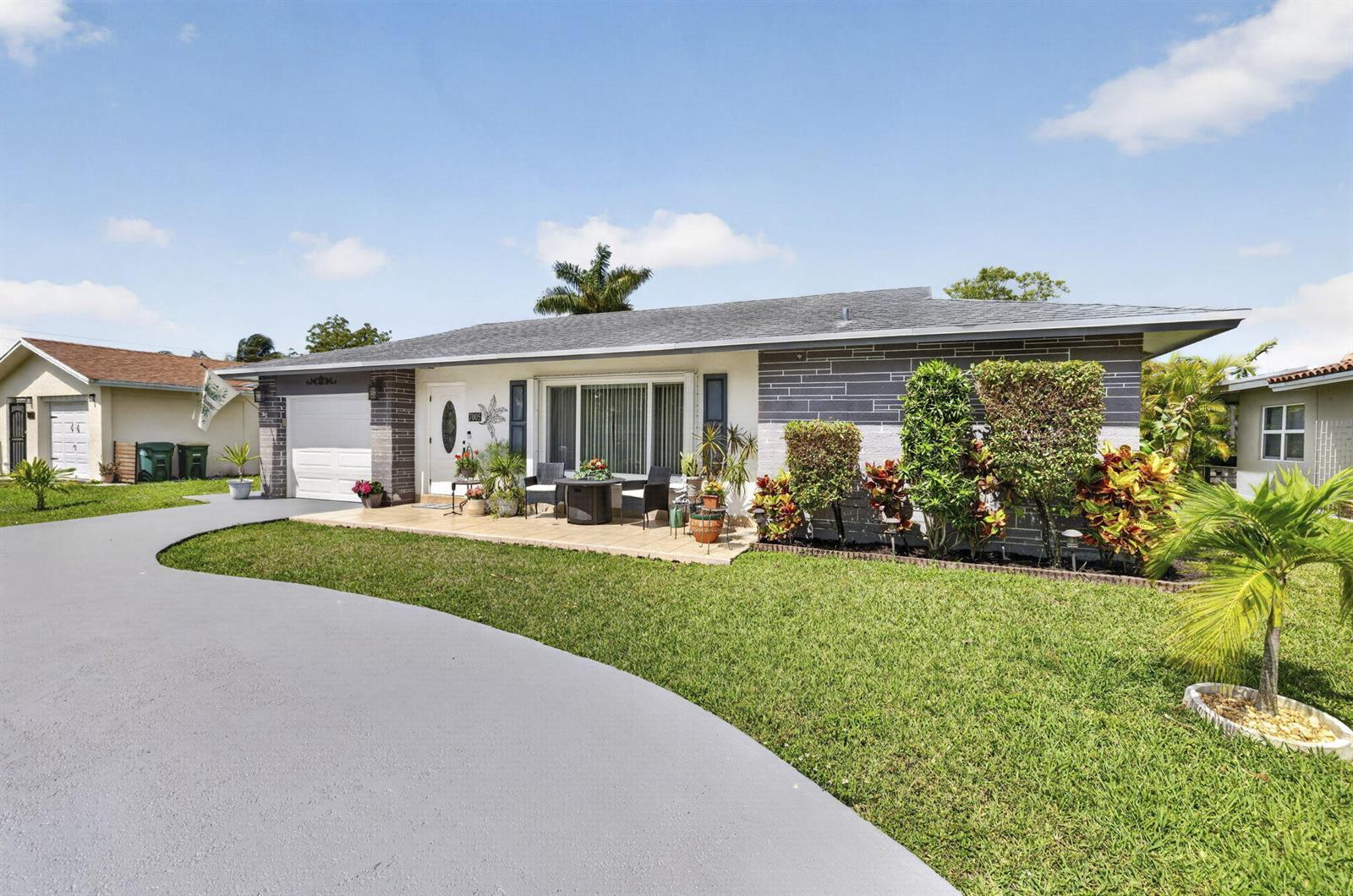 7005 NW 95th Terrace, Tamarac FL 33321