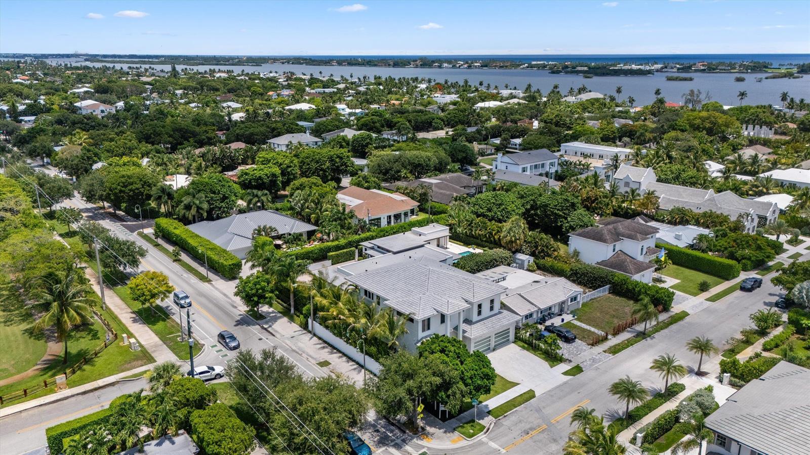291 Summa Street, West Palm Beach FL 33405 photo 3