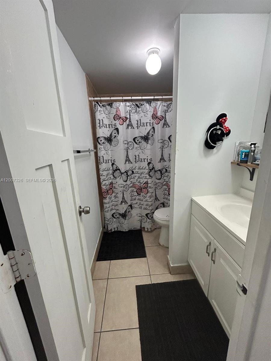 1100 NE 1st Ct # 104, Hallandale Beach FL 33009 photo 3