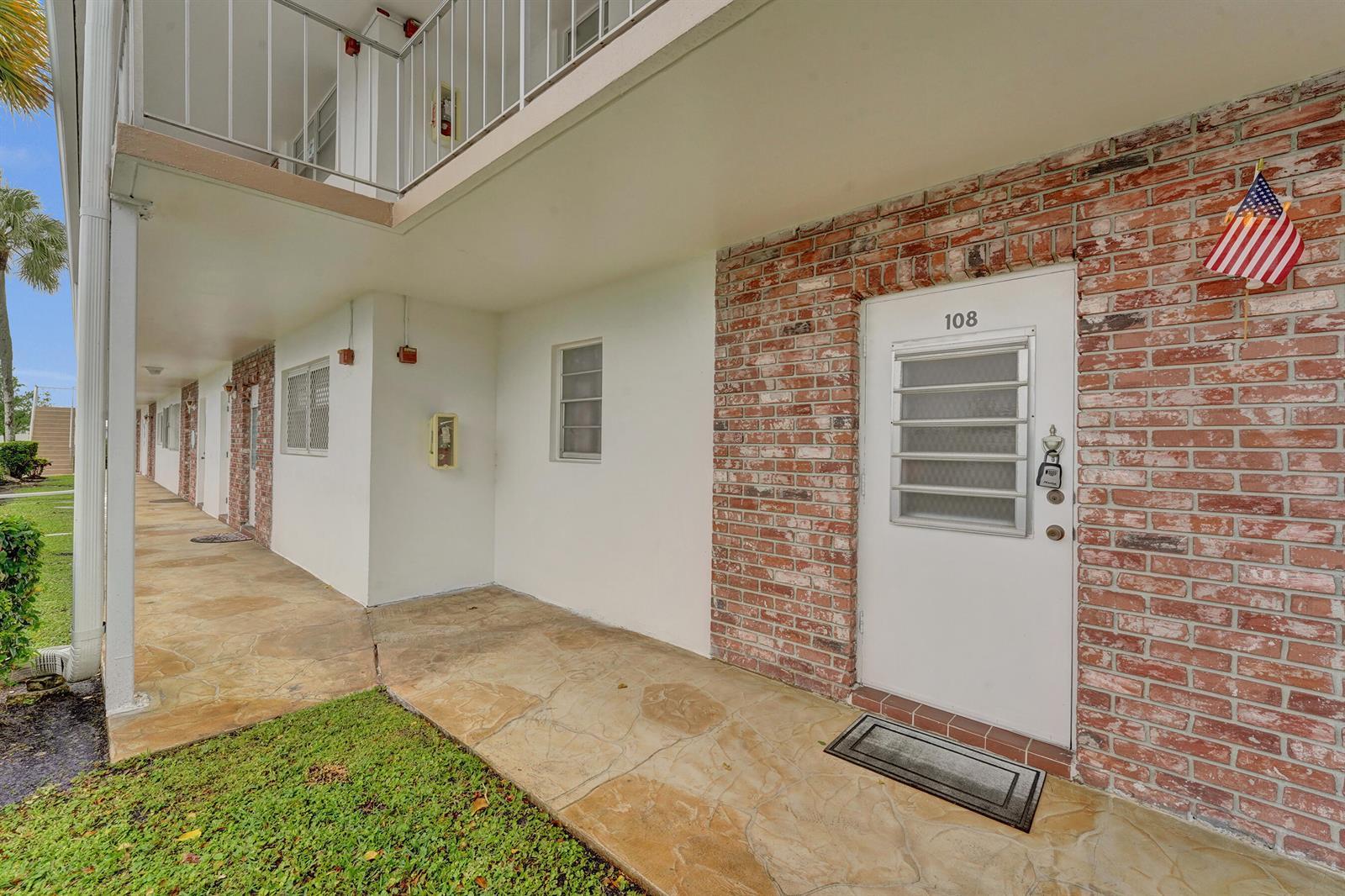 2551 W Golf Boulevard # 108, Pompano Beach FL 33064