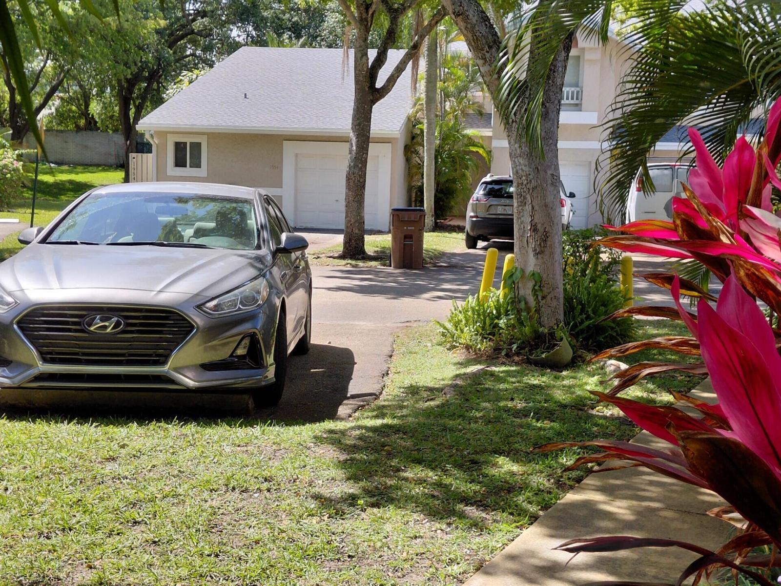 1947 E Discovery Circle E, Deerfield Beach FL 33442 photo 3