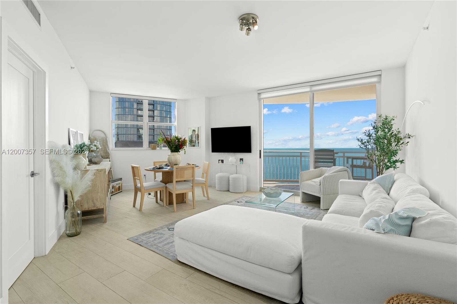 2475 Brickell Ave # 2207, Miami FL 33129 photo 2