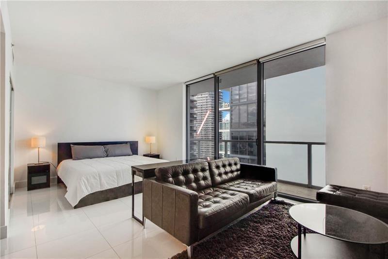 1050 Brickell Avenue # 3222, Miami FL 33131 photo 4
