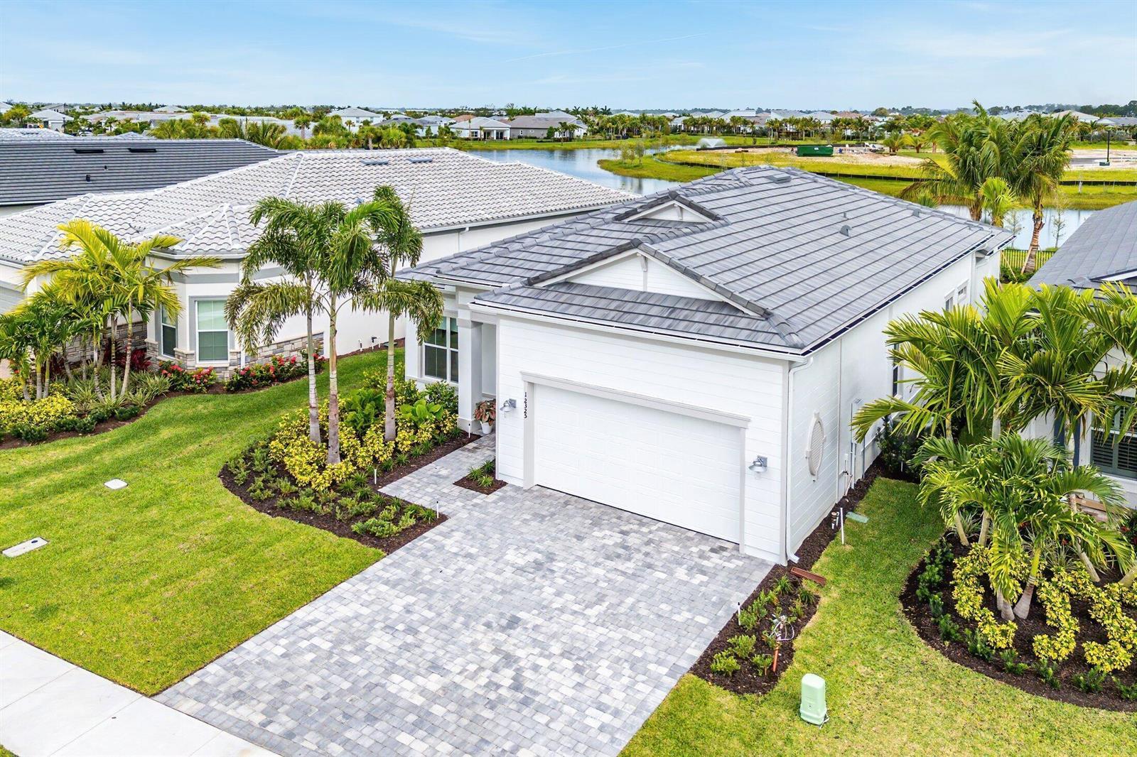 12325 Frontline Lane, Palm Beach Gardens FL 33412 photo 2