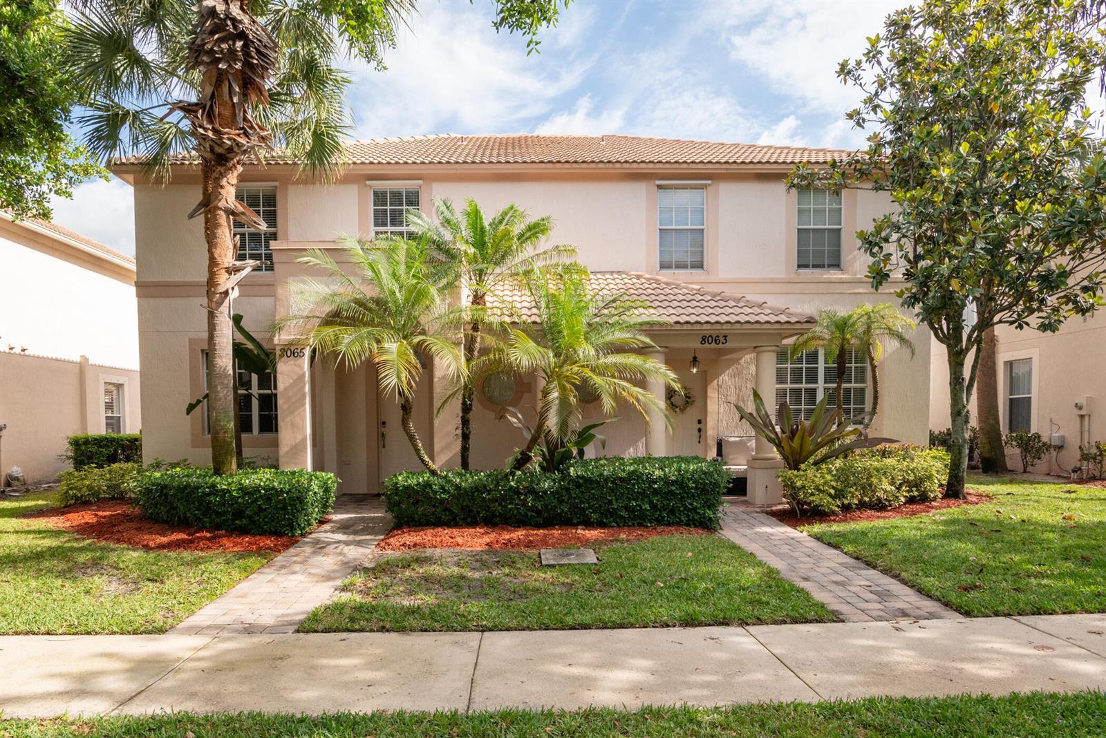 8065 Murano Circle, Palm Beach Gardens FL 33418 photo 2