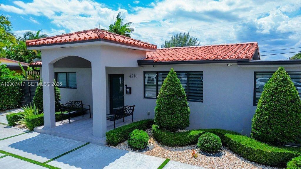4210 W 6th Ave, Hialeah FL 33012 photo 5