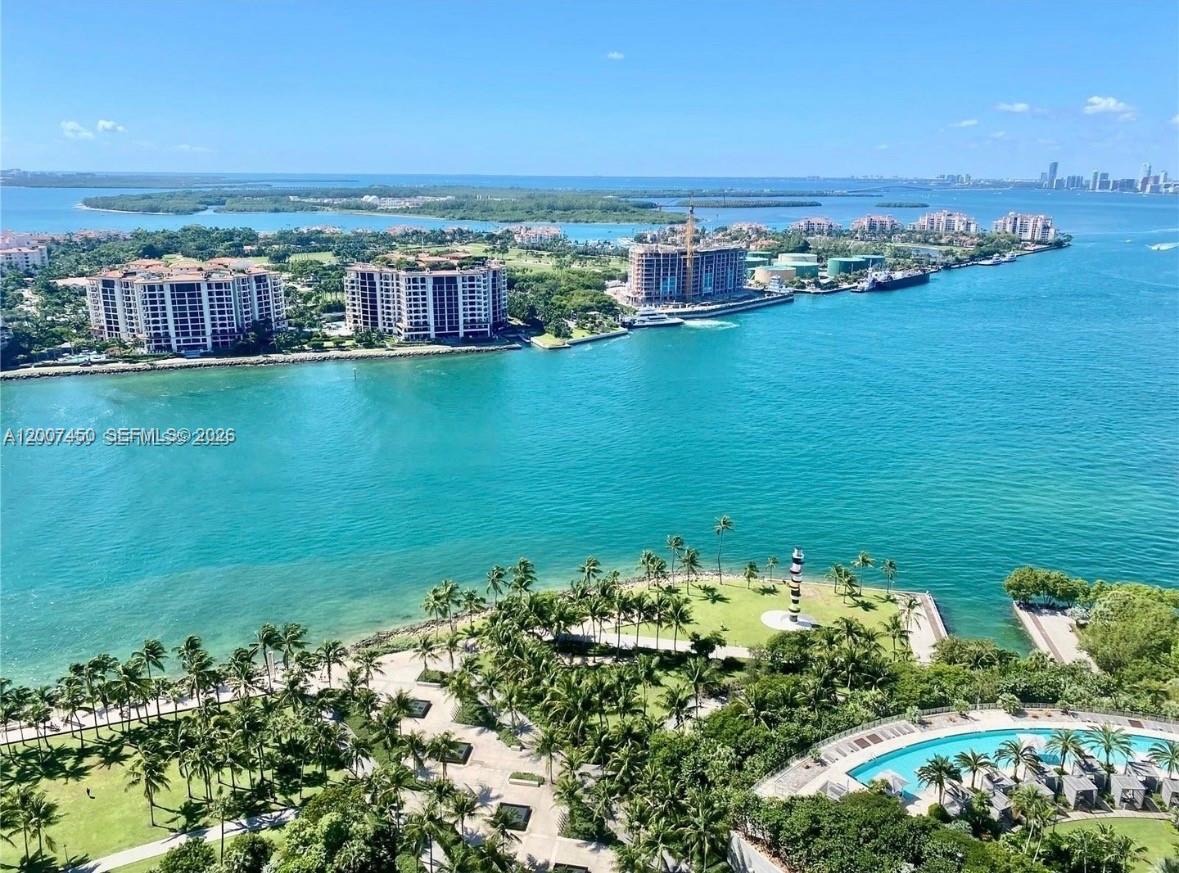 300 S Pointe Dr # 3204, Miami Beach FL 33139 photo 2