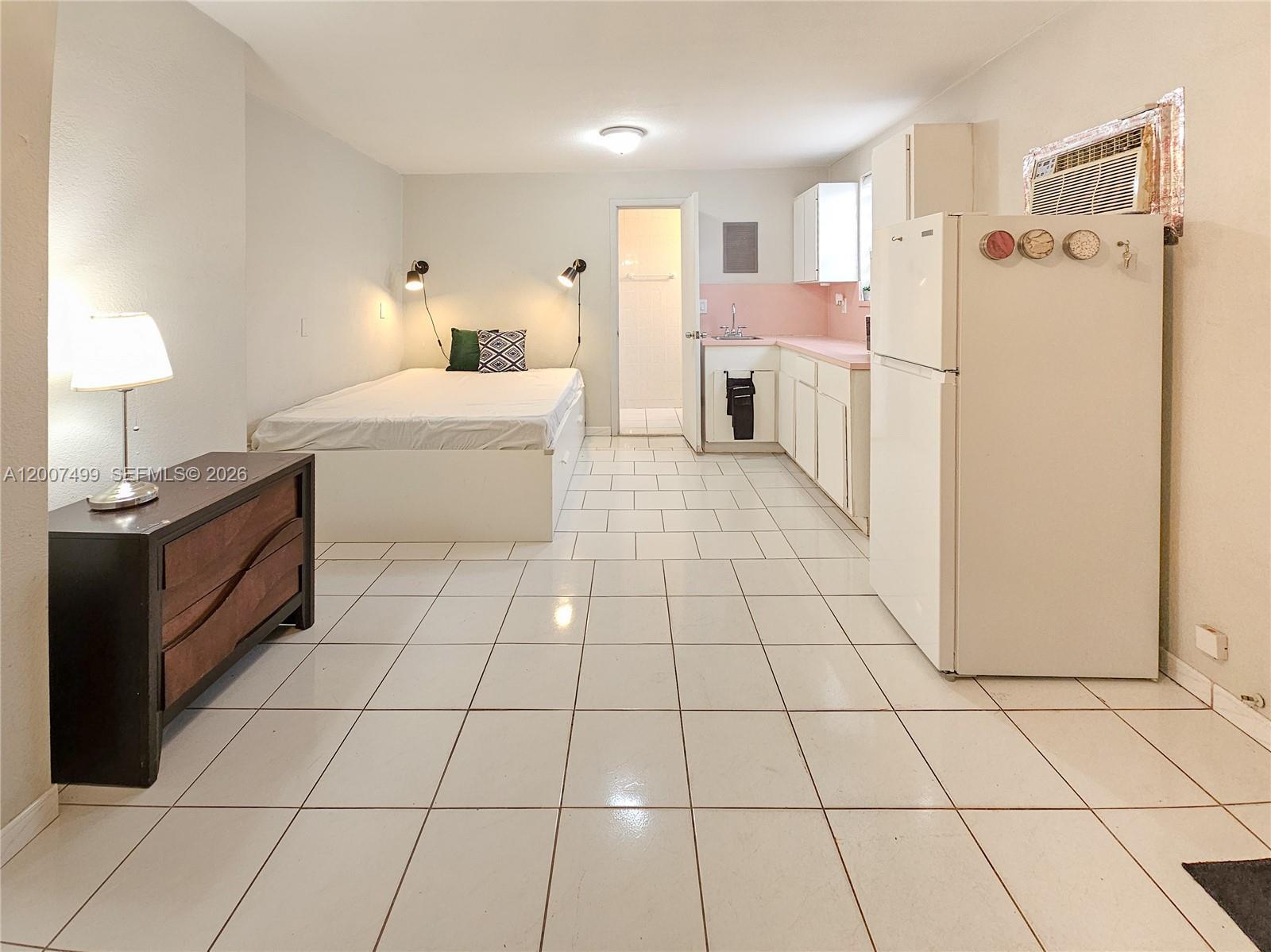 54 SW 24th Rd, Miami FL 33129