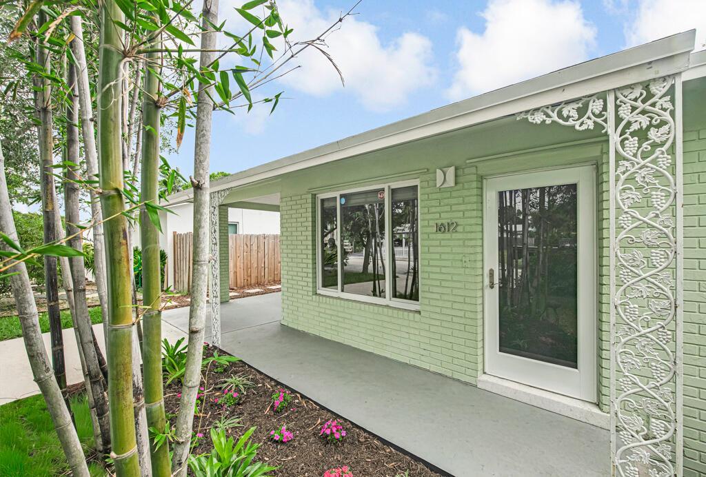 1612 N Ocean Breeze, FL 33460 photo 3