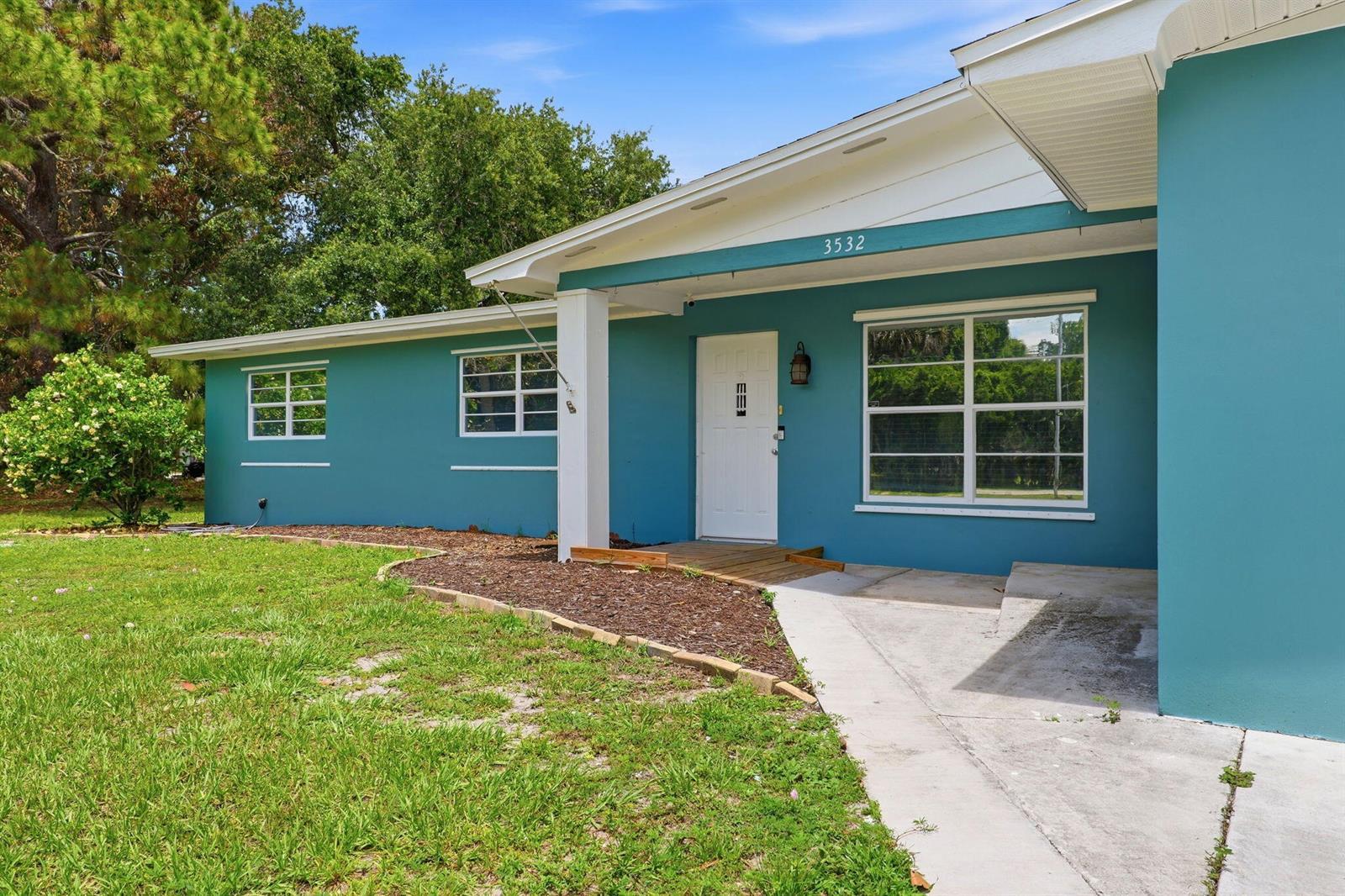 3532 Sunrise Boulevard, Fort Pierce FL 34982 photo 2