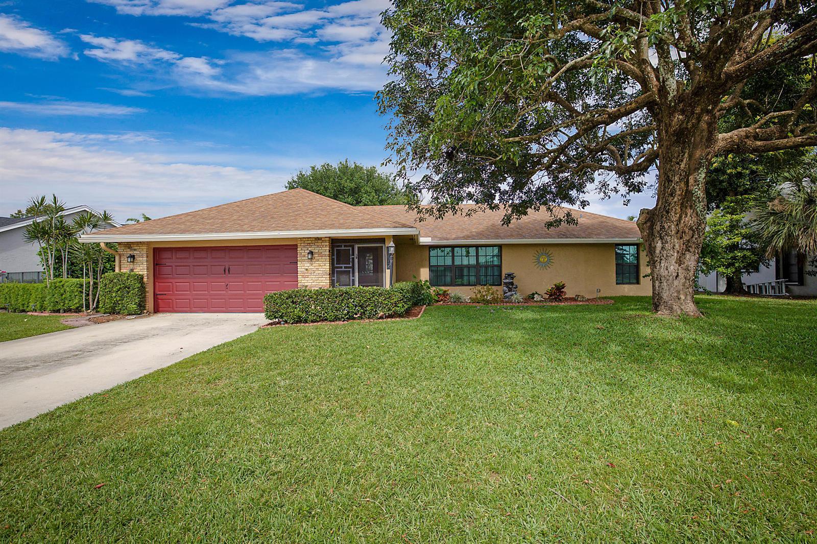 8272 Blue Cypress Drive, Lake Worth FL 33467