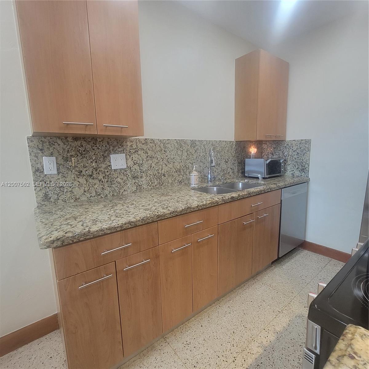 7400 Harding Ave # 15, Miami Beach FL 33141 photo 4