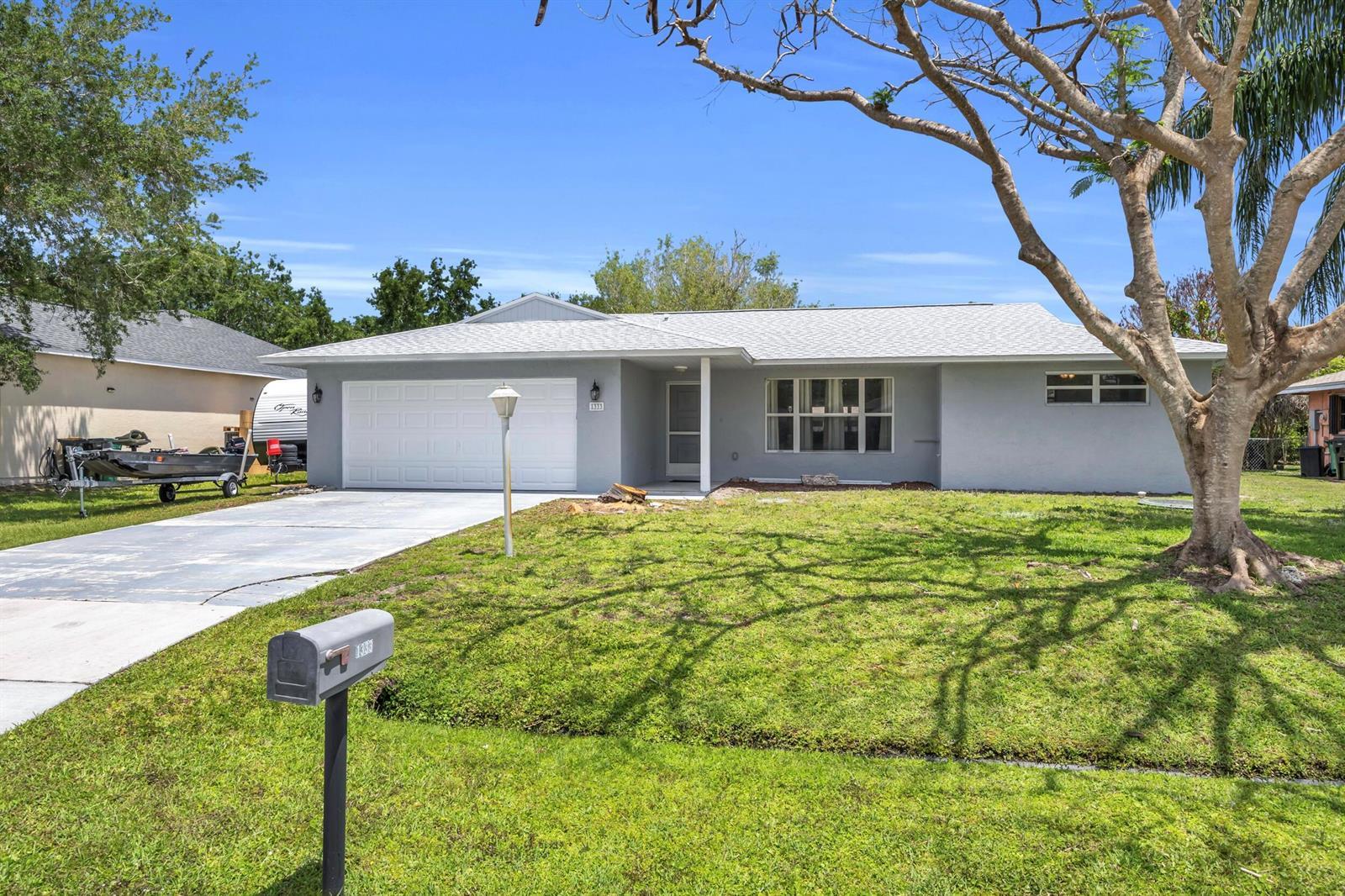 1333 SE Bayharbor Street, Port St. Lucie FL 34983