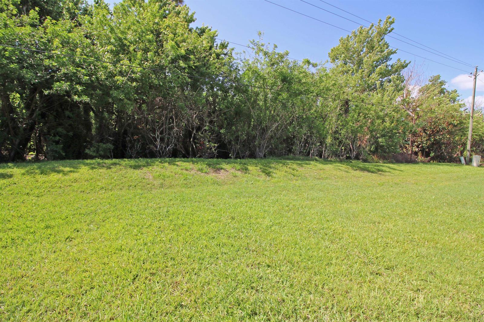 450 SW South River Drive # 104, Stuart FL 34997 photo 3