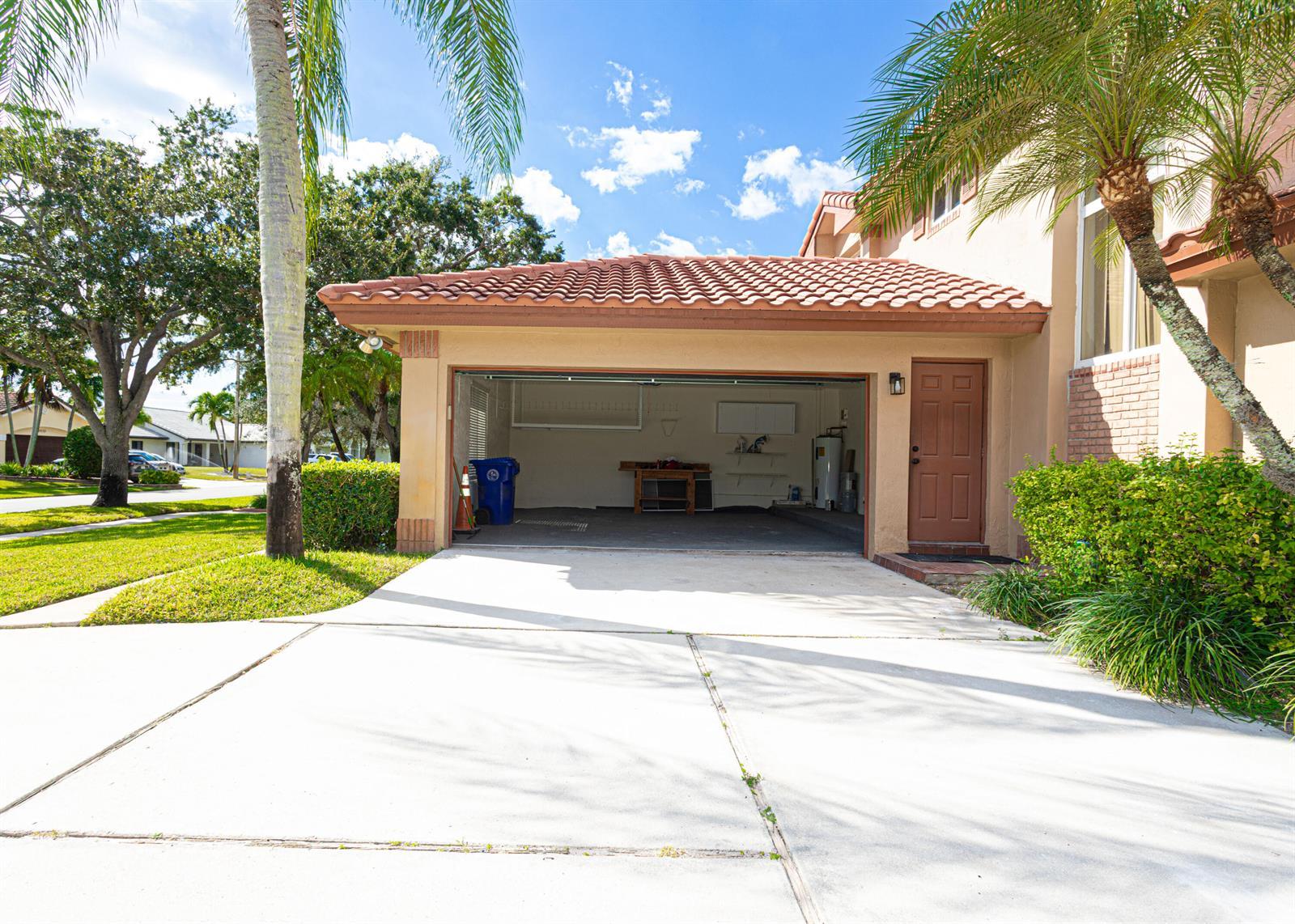 19921 NW 4th Street, Pembroke Pines FL 33029 photo 3