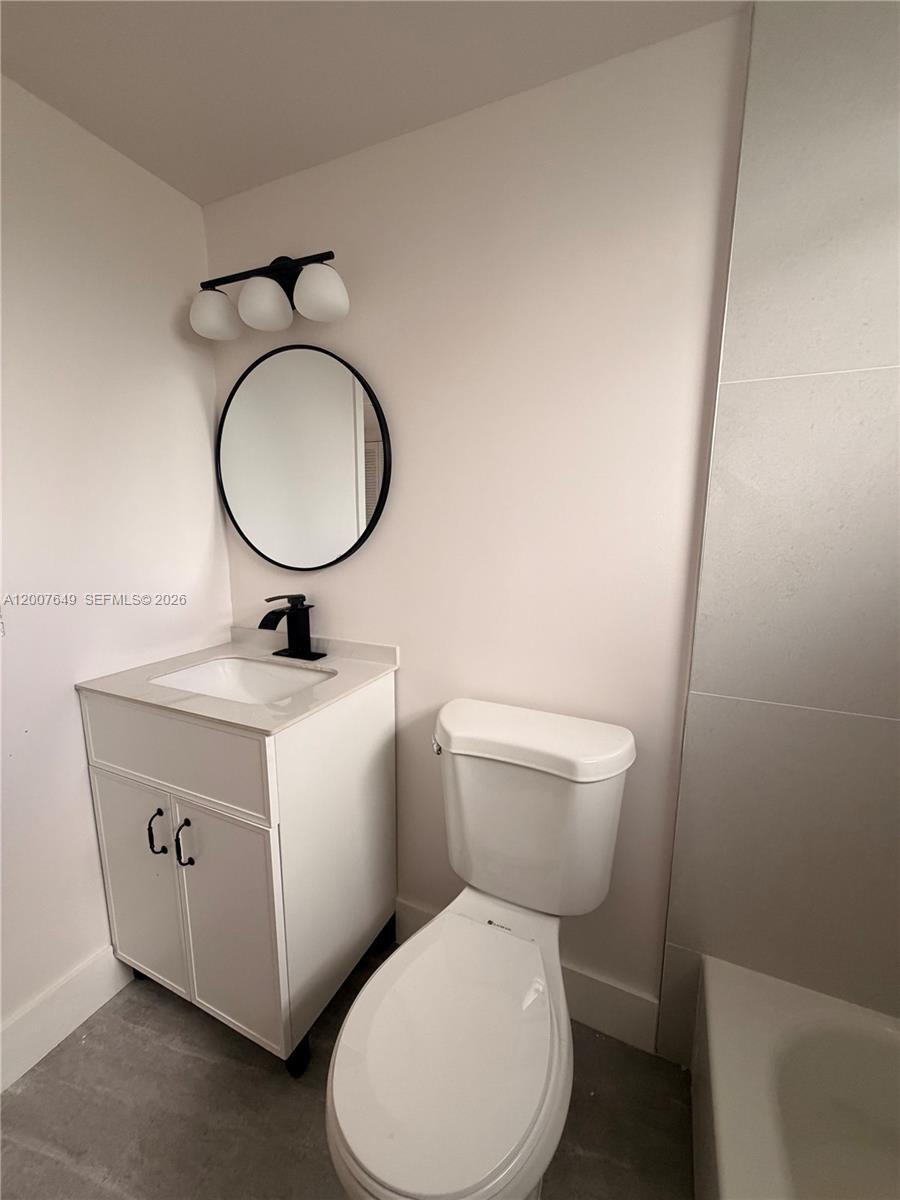 318 NW 30th Ter, Fort Lauderdale FL 33311 photo 5