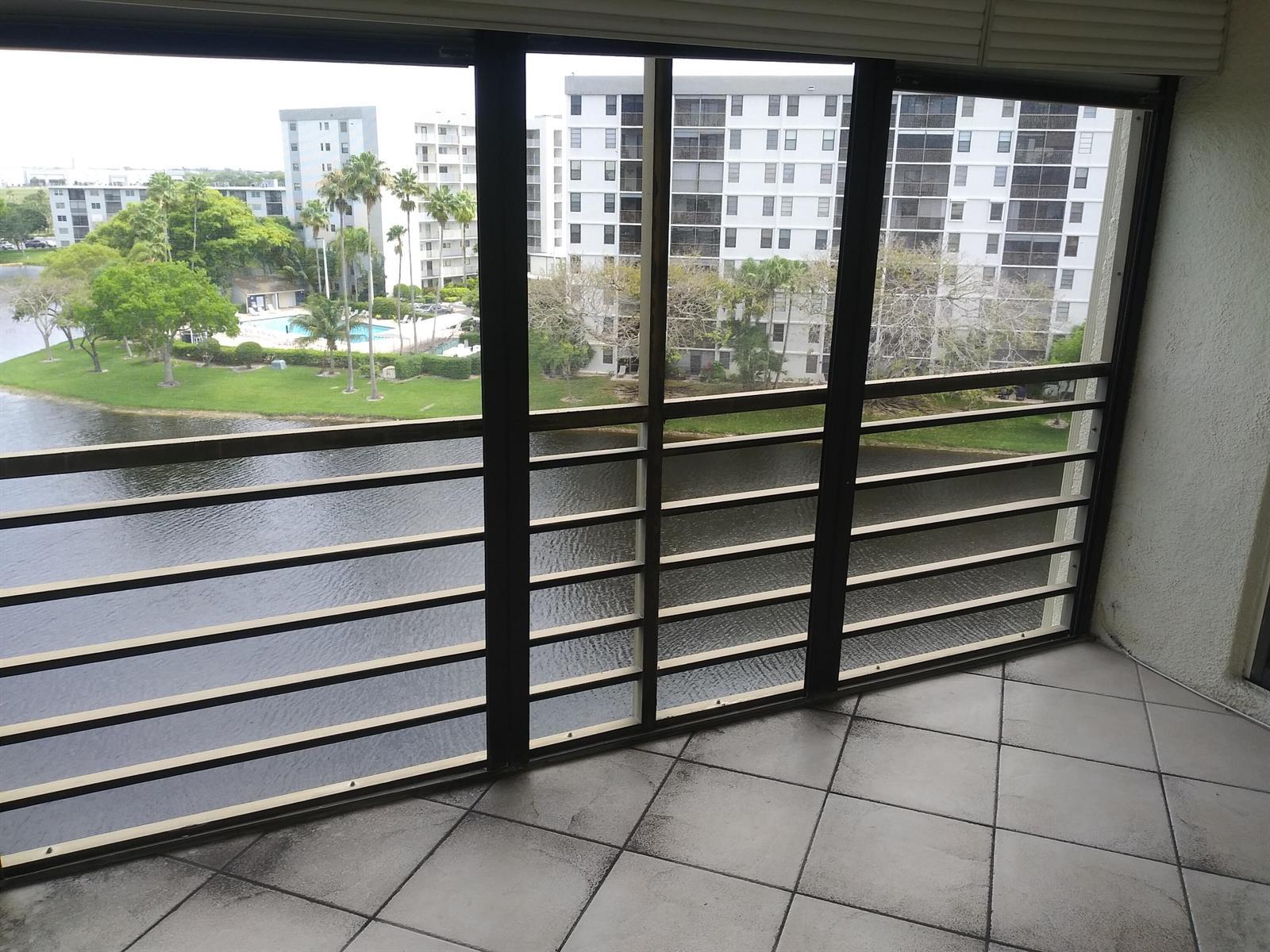 2309 S Cypress Bend Drive S # 714c, Pompano Beach FL 33069 photo 5