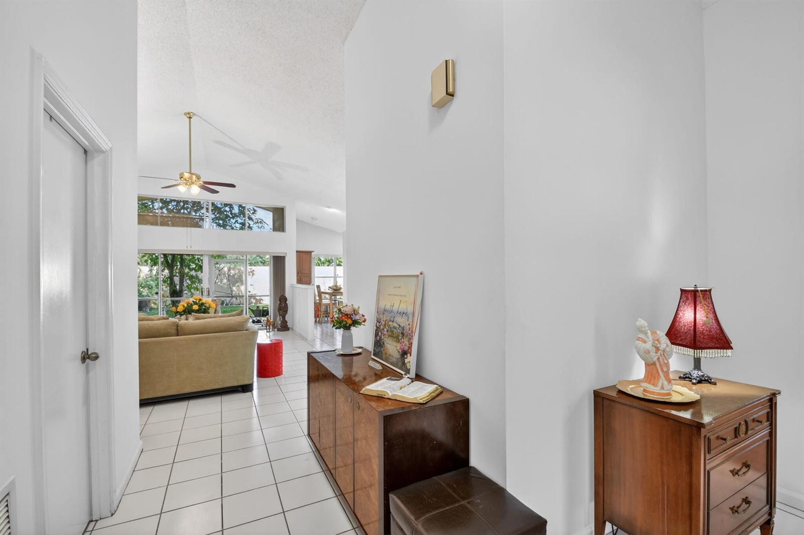 1033 Fairfax Circle W, Boynton Beach FL 33436 photo 4