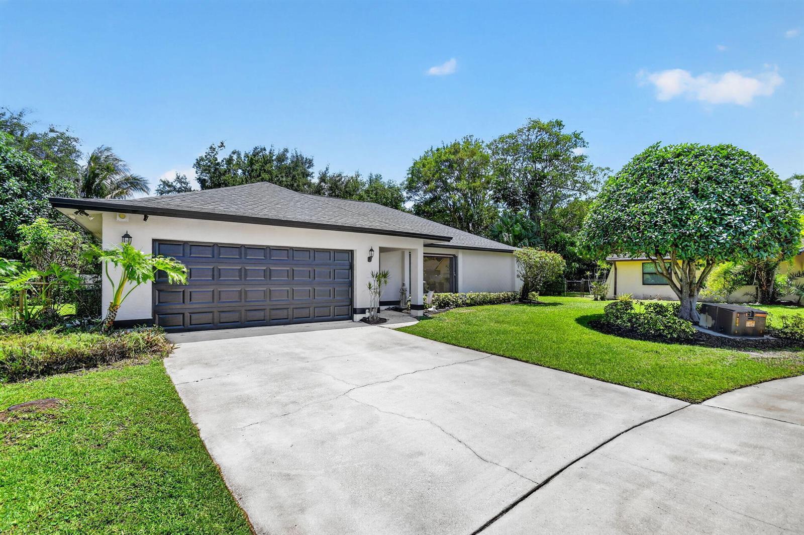 980 Ryanwood Drive, West Palm Beach FL 33413 photo 2