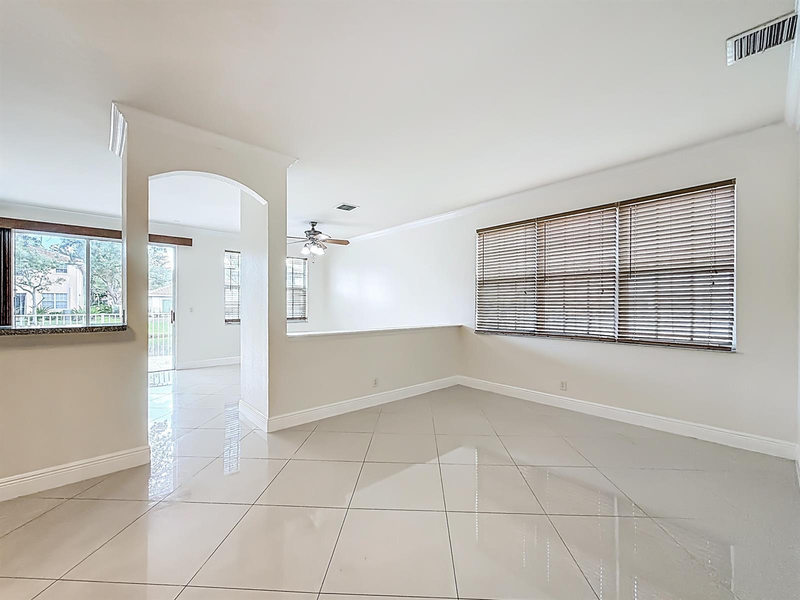3990 NW 92nd Avenue, Sunrise FL 33351 photo 5