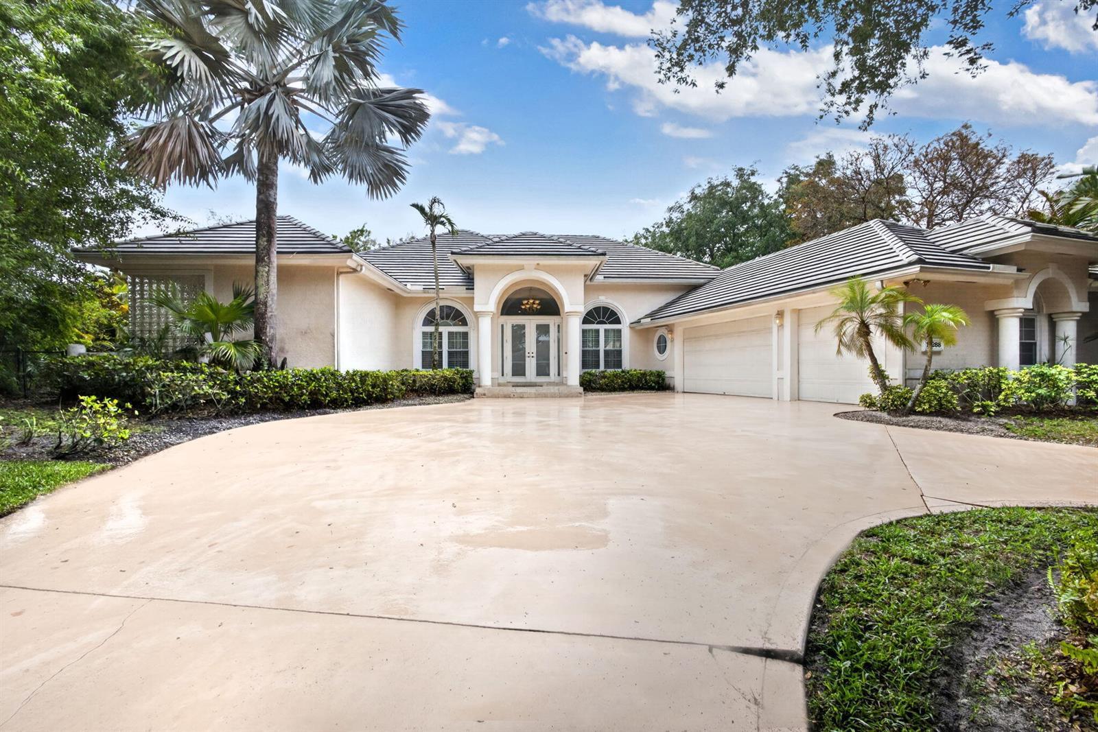 18288 SE Heritage Drive, Jupiter FL 33469 photo 3