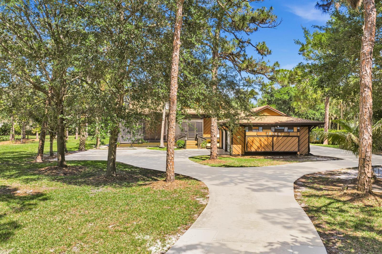 13366 48th Trail S, Delray Beach FL 33445 photo 2