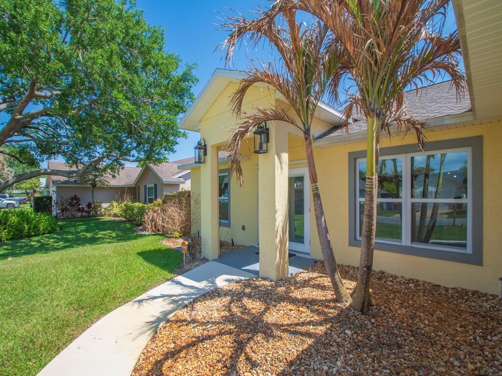 1330 38th Avenue, Vero Beach FL 32960 photo 3