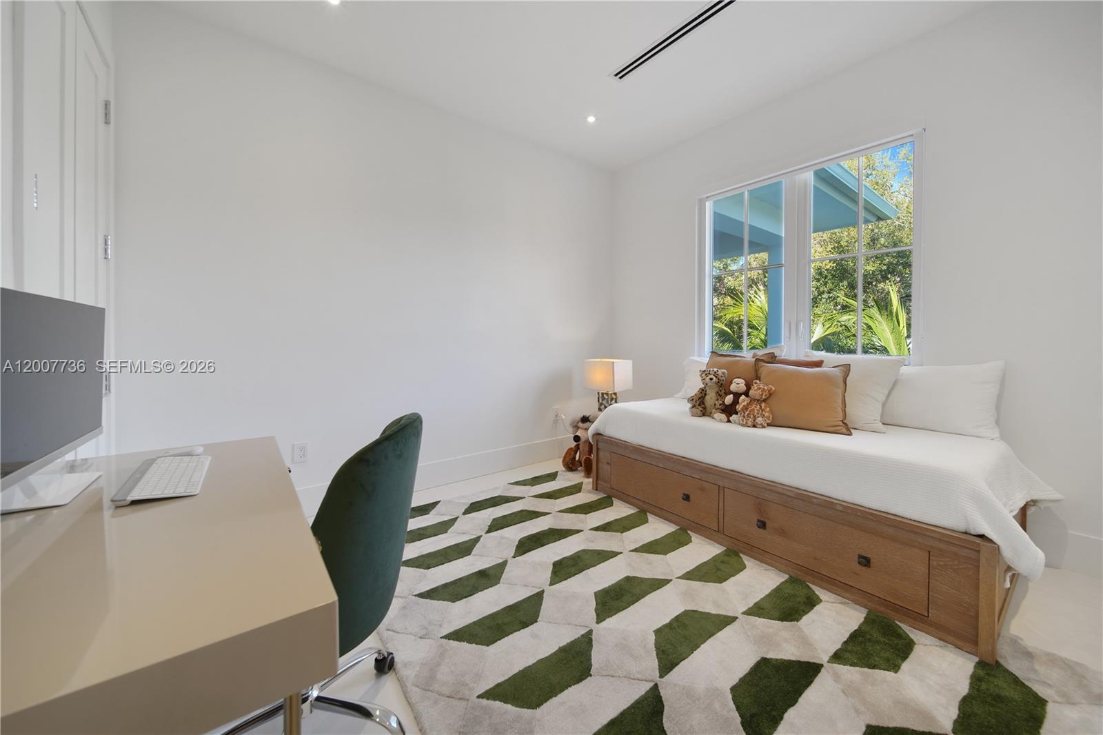 6901 Veronese St, Coral Gables FL 33146 photo 5